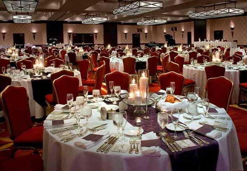 Trumbull Marriott Shelton Restaurant bilde